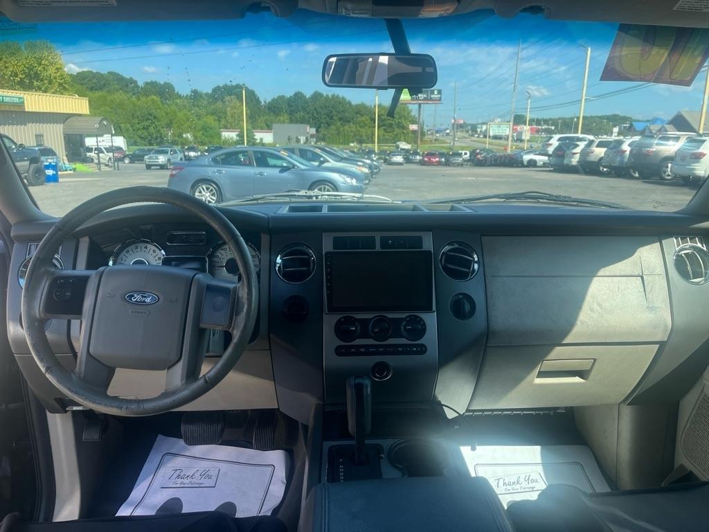 Ford Expedition  2010