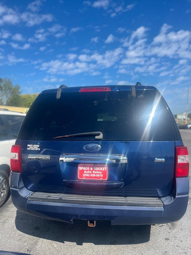 Ford Expedition  2010
