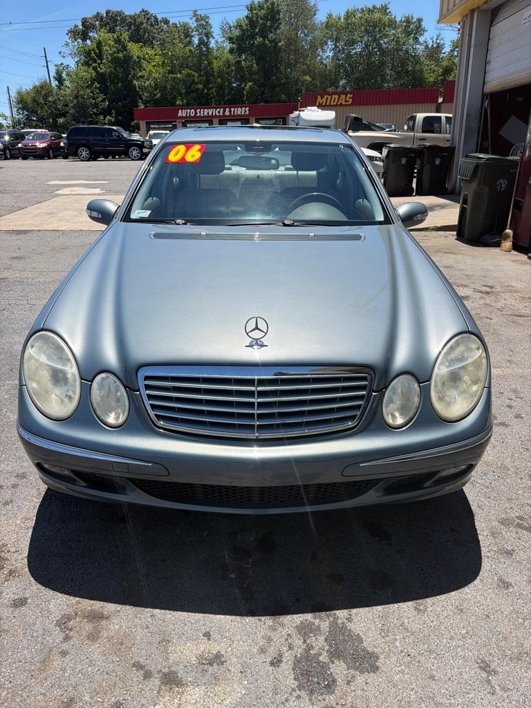Mercedes-Benz E-Class  2006