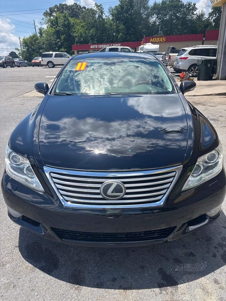 Lexus LS 460  2011