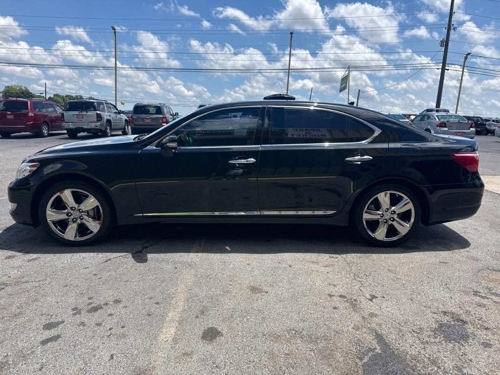 Lexus LS 460  2011