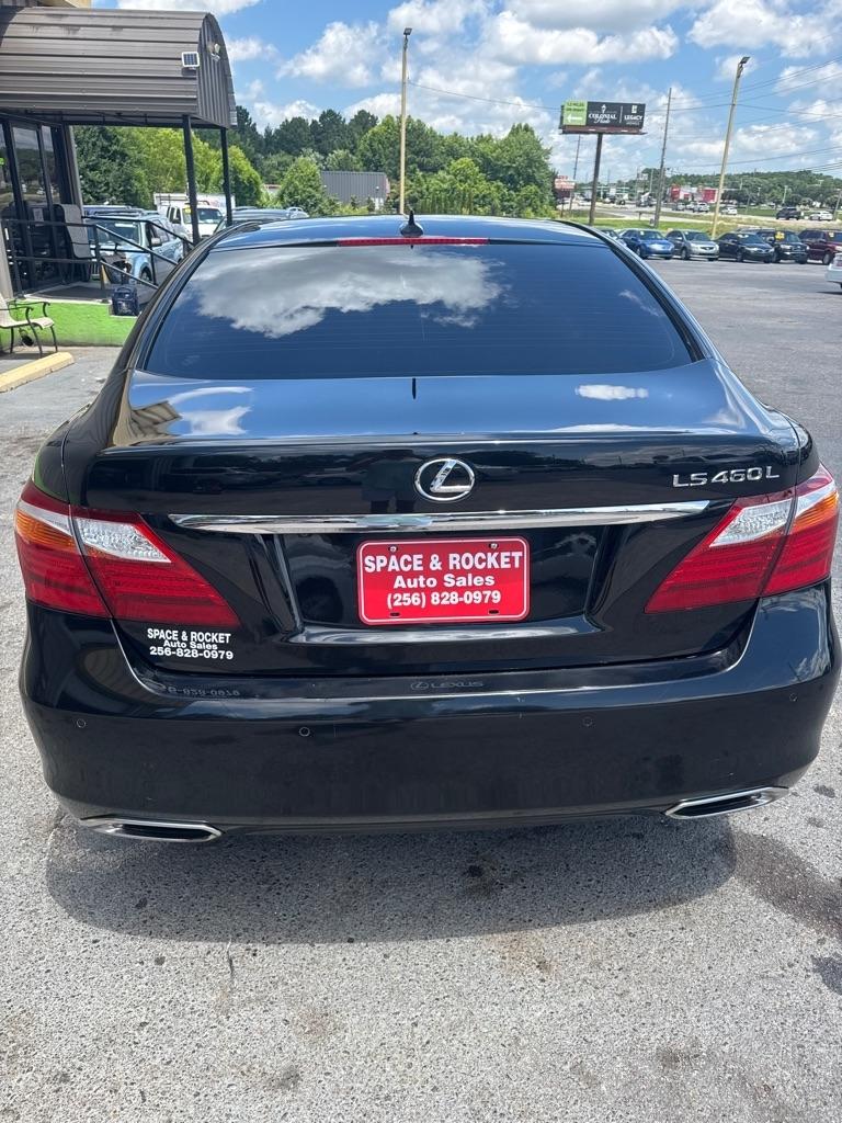 Lexus LS 460  2011