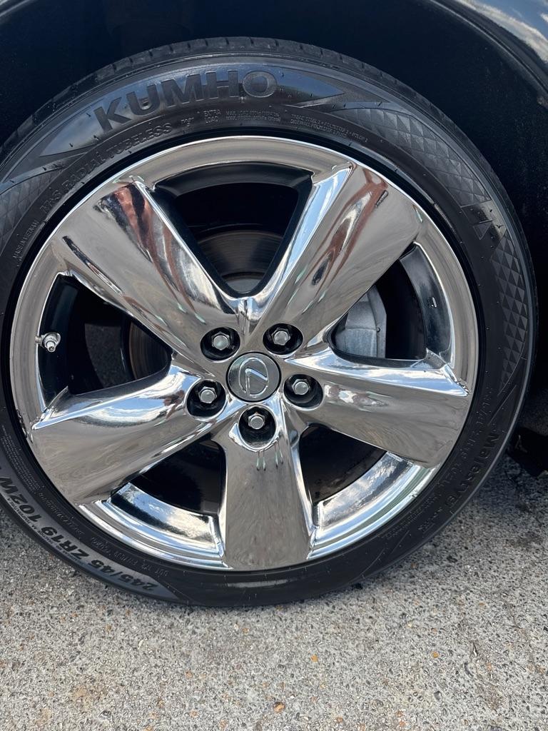 Lexus LS 460  2011