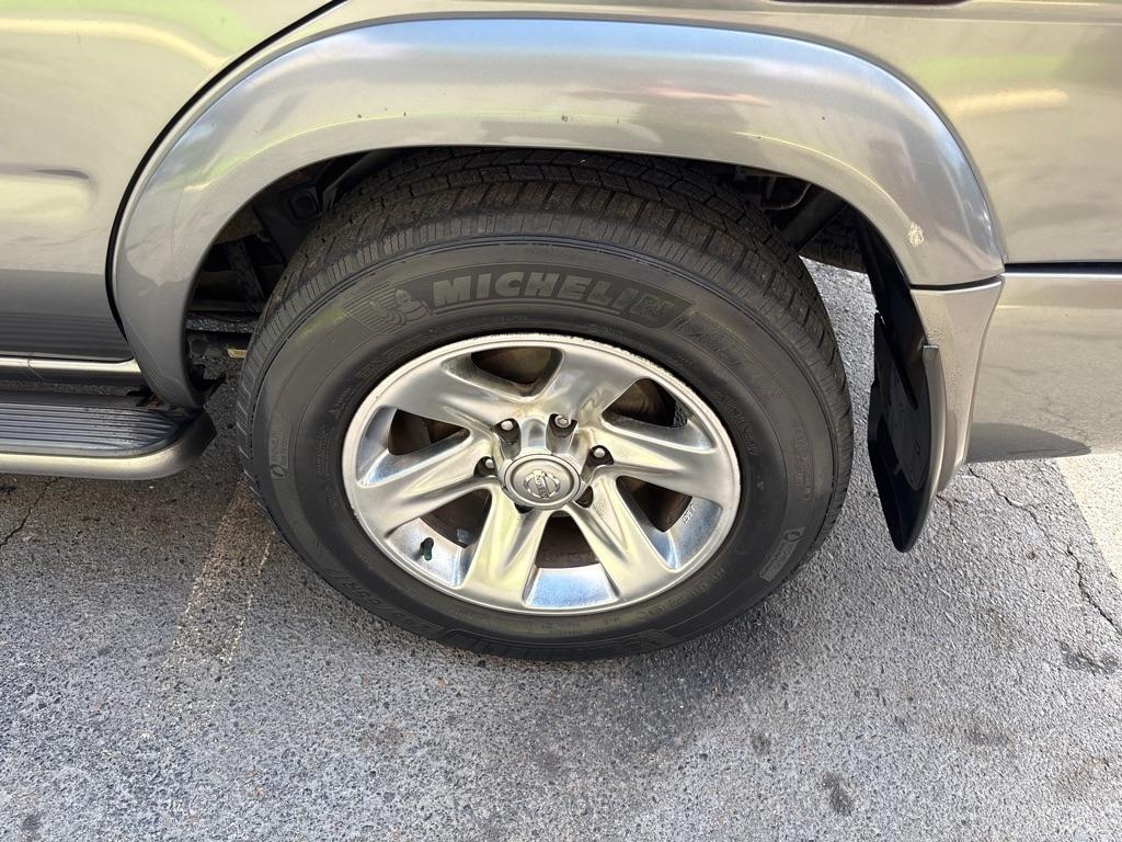 Nissan Pathfinder  2004