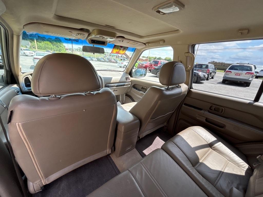 Nissan Pathfinder  2004