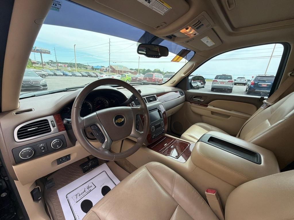 Chevrolet Tahoe  2011