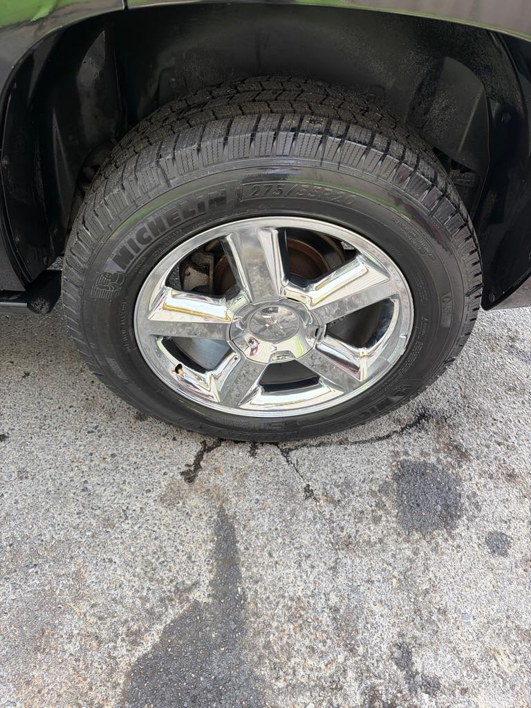 Chevrolet Tahoe  2011