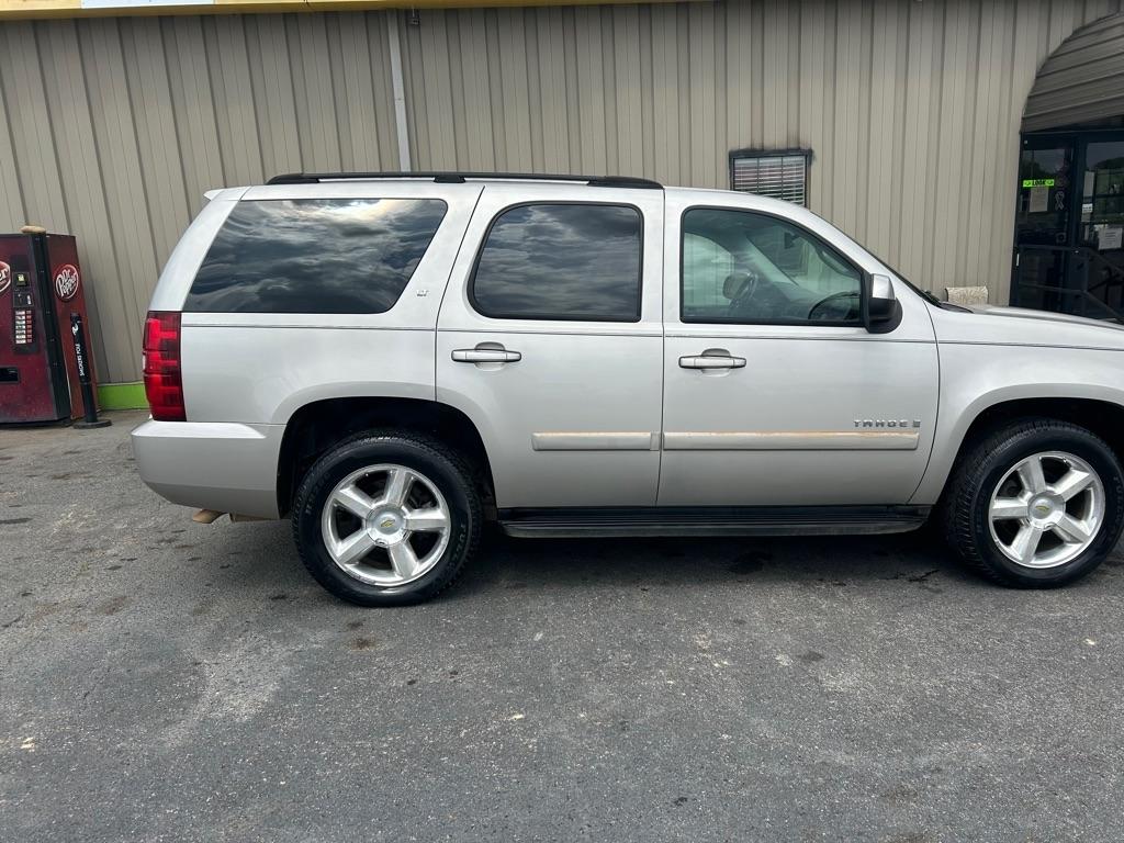 Chevrolet Tahoe  2007