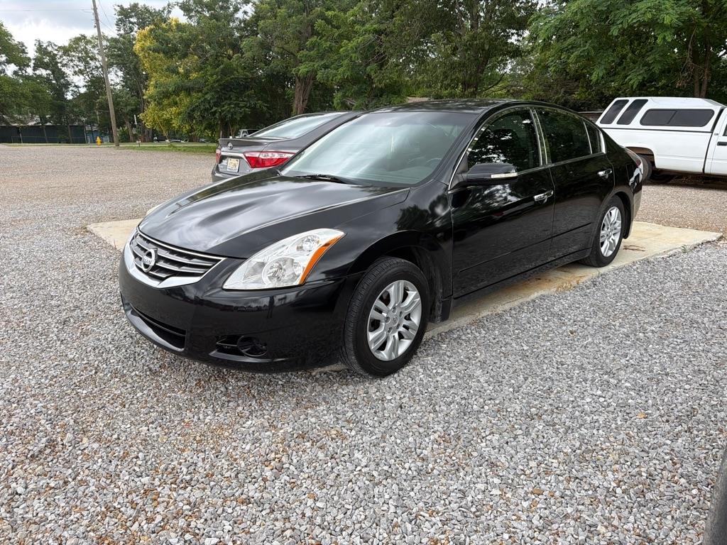 Nissan Altima  2012