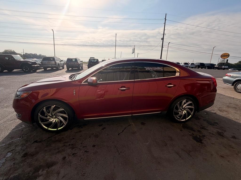 Lincoln MKS  2014