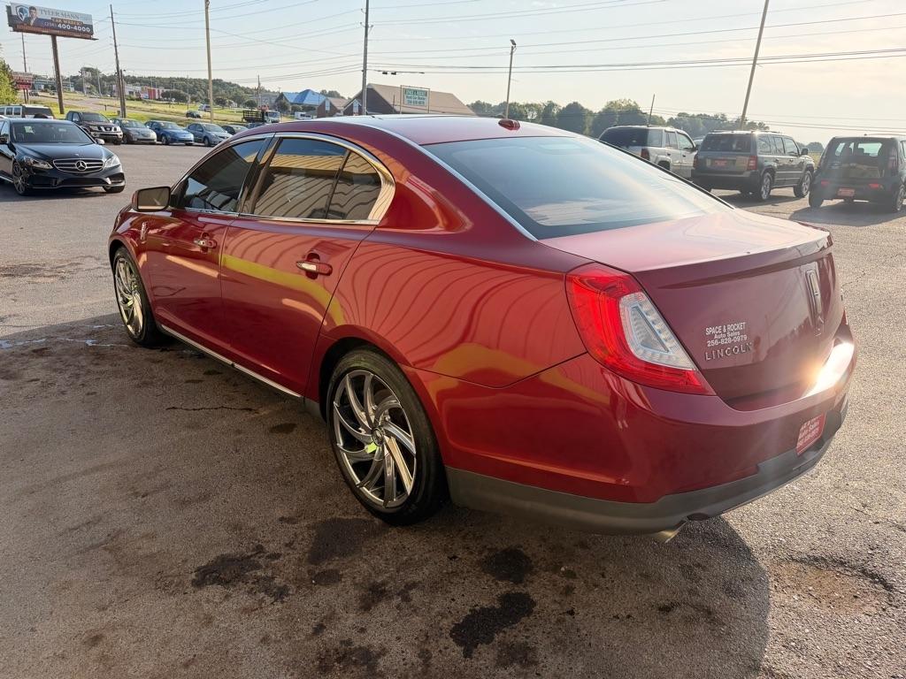 Lincoln MKS  2014