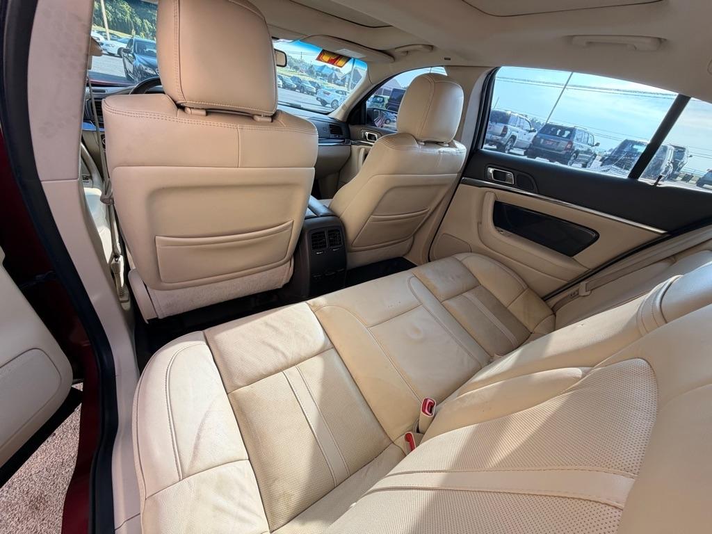 Lincoln MKS  2014