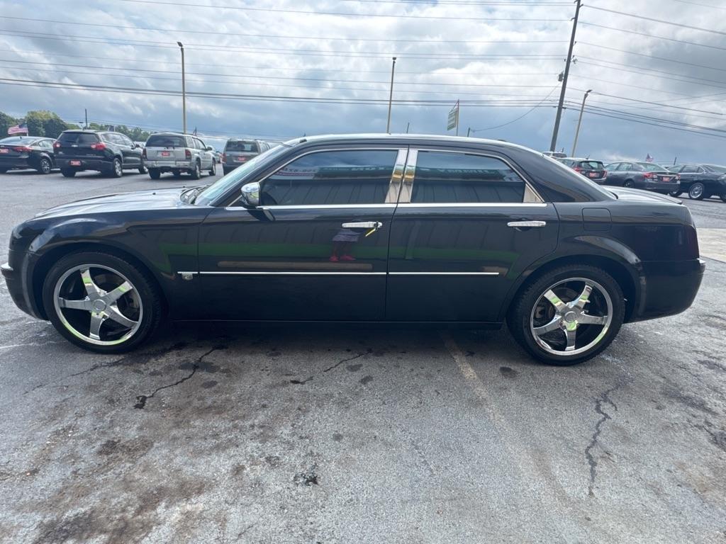 Chrysler 300  2005