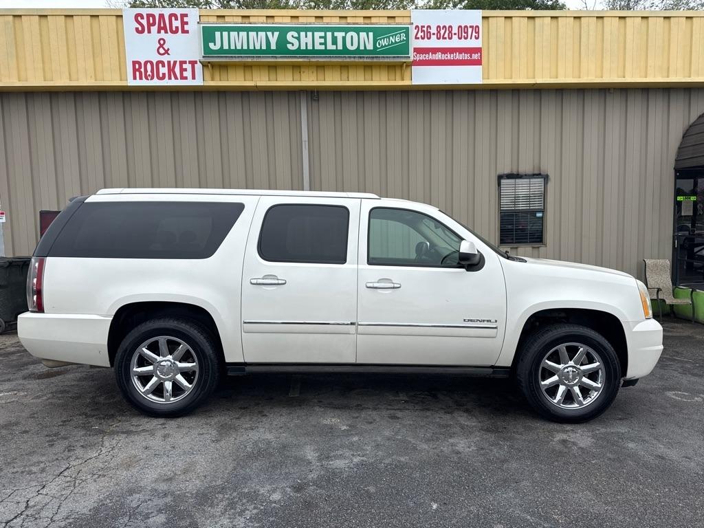 GMC Yukon Denali  2011