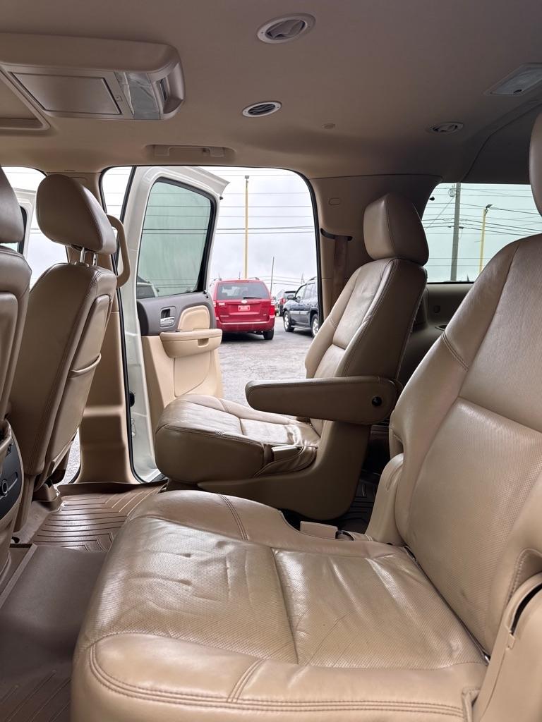 GMC Yukon Denali  2011