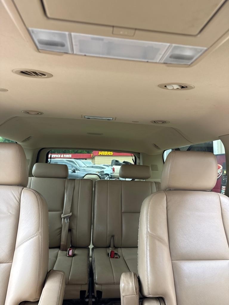 GMC Yukon Denali  2011