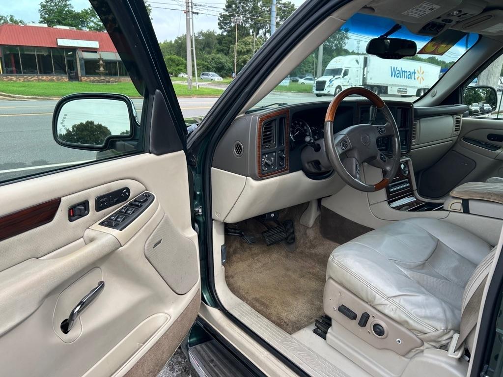 Cadillac Escalade  2003