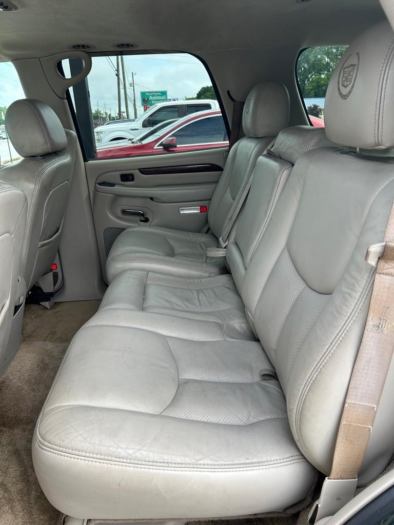 Cadillac Escalade  2003