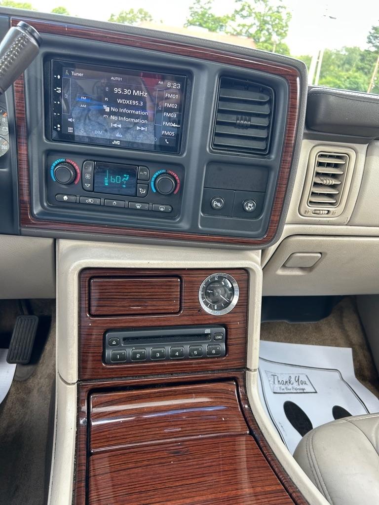 Cadillac Escalade  2003