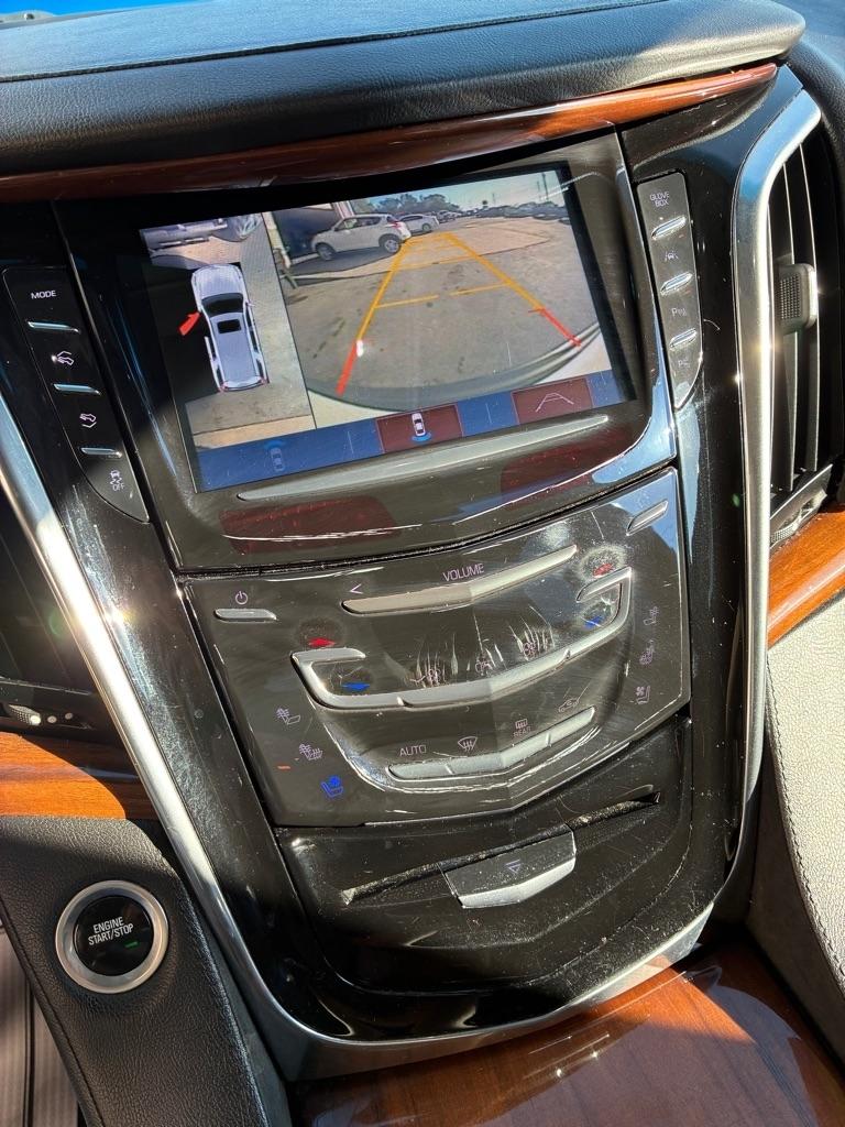 Cadillac Escalade  2017