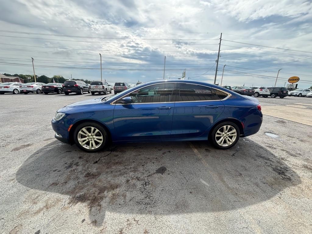 Chrysler 200  2015