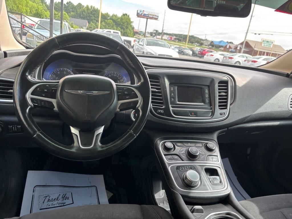 Chrysler 200  2015