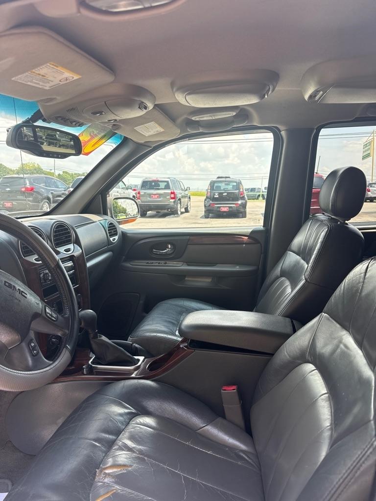 GMC Envoy  2003
