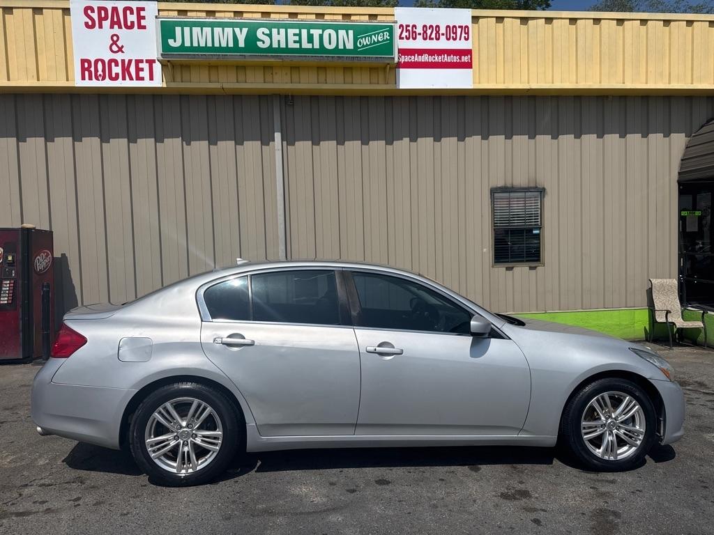 Infiniti G Sedan  2011