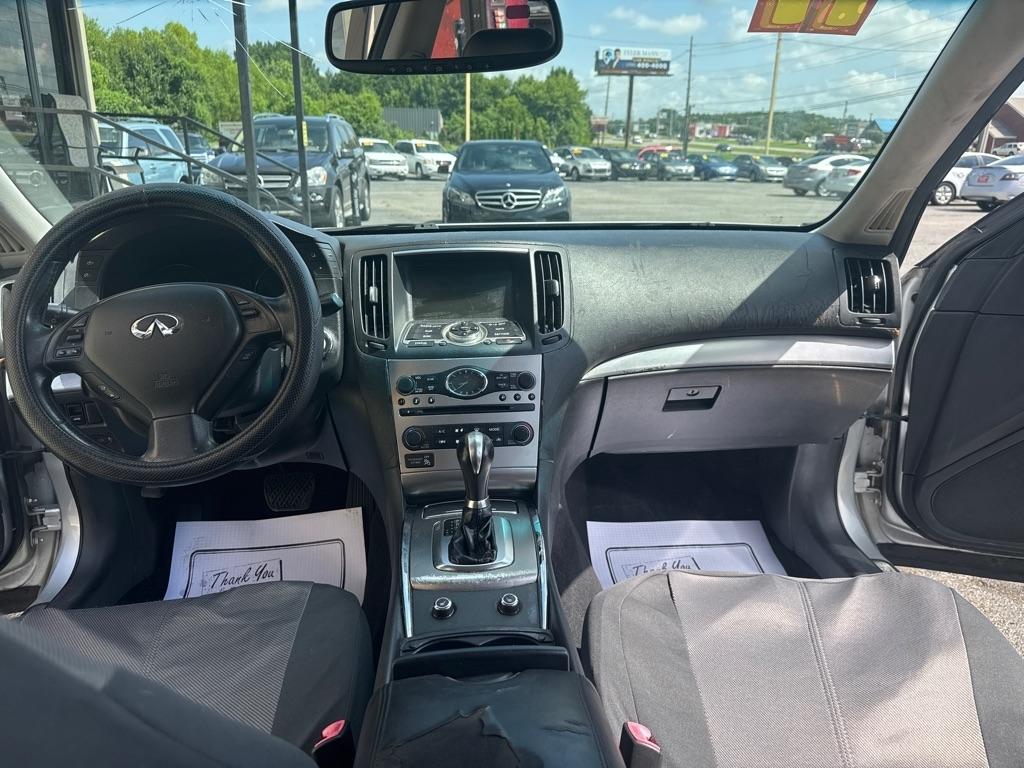 Infiniti G Sedan  2011