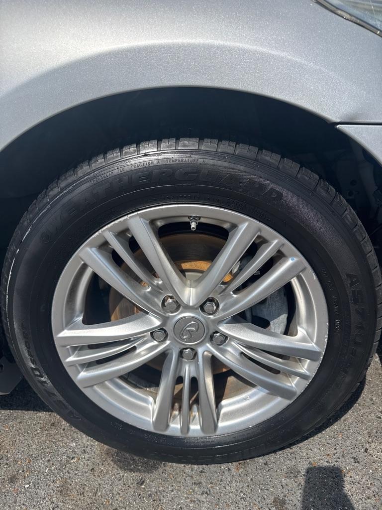 Infiniti G Sedan  2011