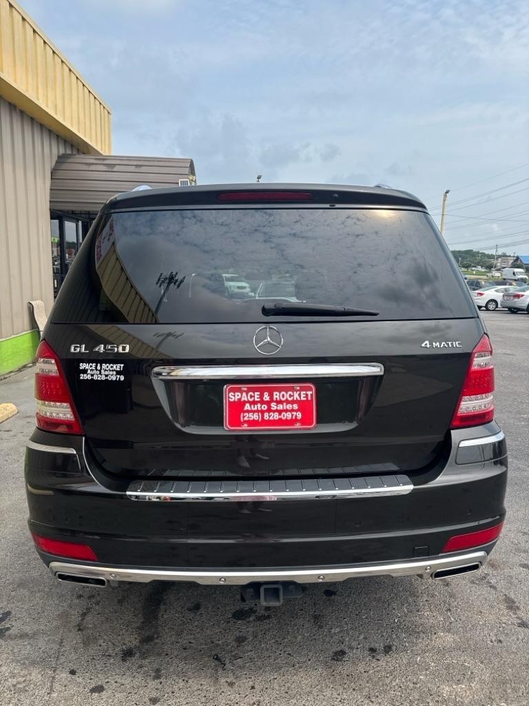 Mercedes-Benz GL-Class  2011