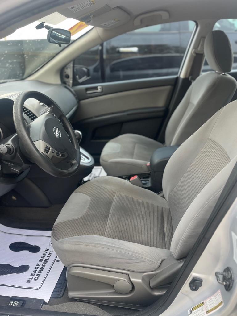 Nissan Sentra  2012