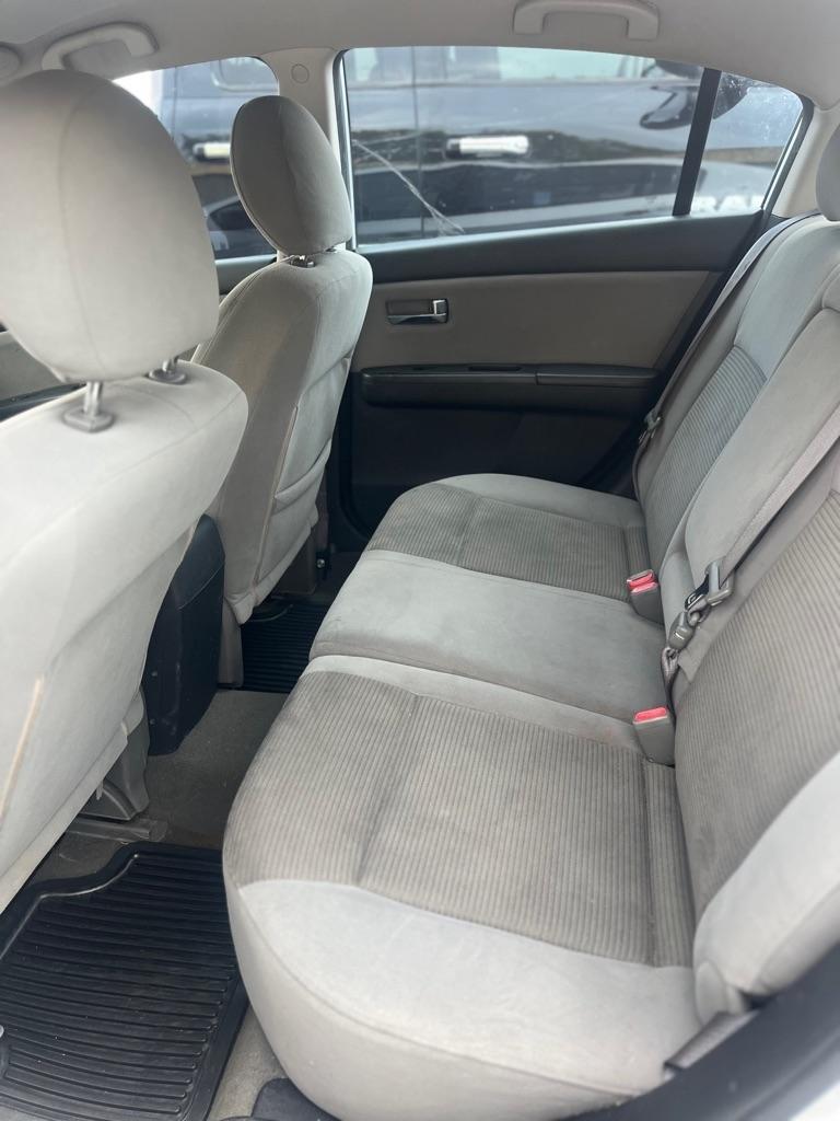 Nissan Sentra  2012