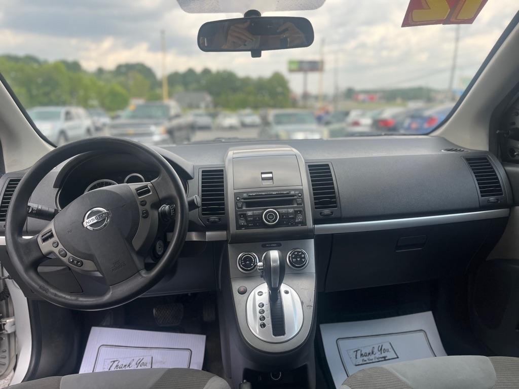 Nissan Sentra  2012