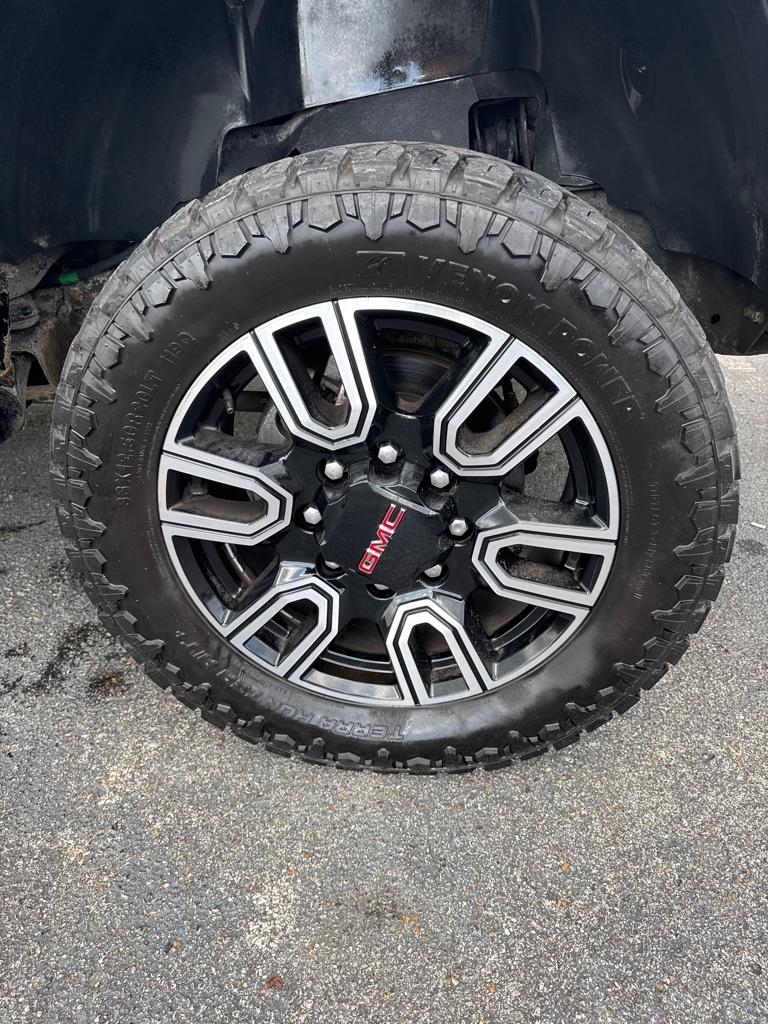 GMC Sierra 2500HD  2013