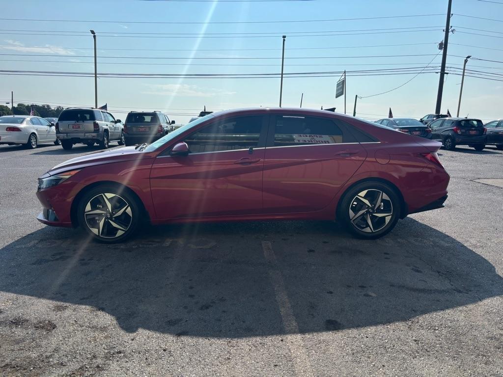 Hyundai Elantra  2023