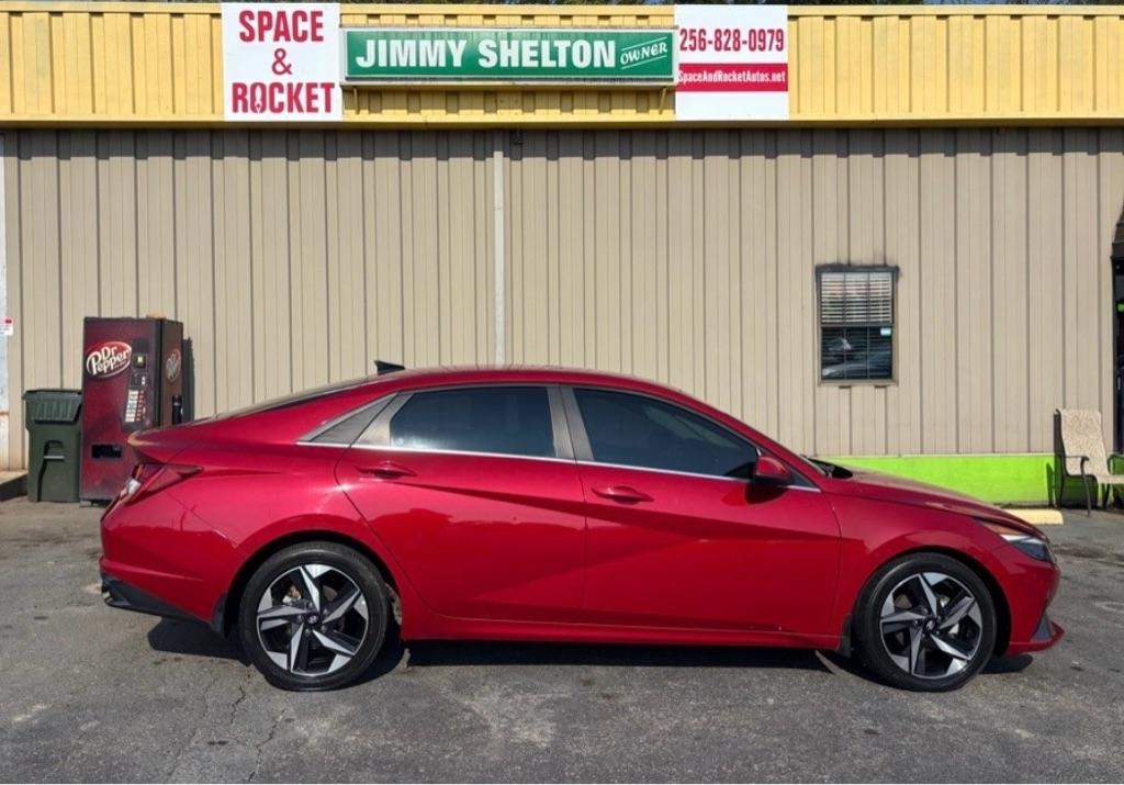 2023 Hyundai Elantra LIMITED