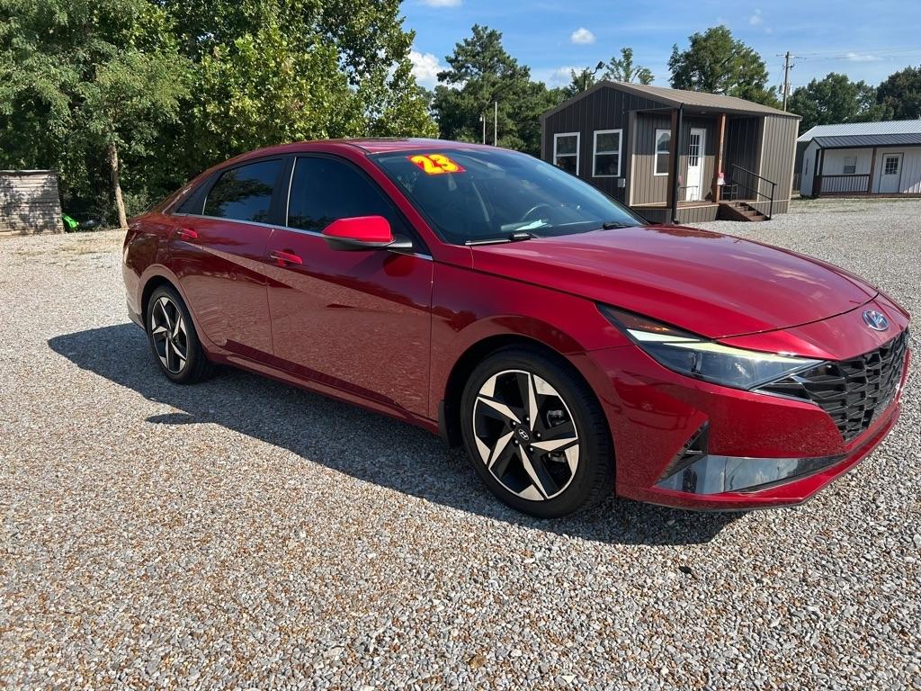 Hyundai Elantra  2023