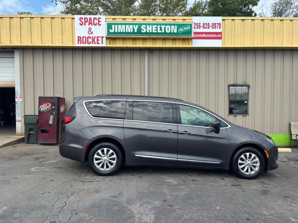 Chrysler Pacifica  2017