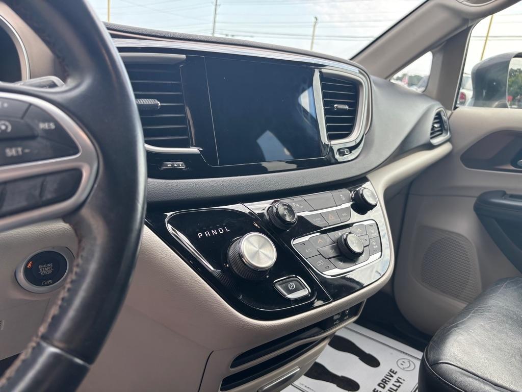 Chrysler Pacifica  2017