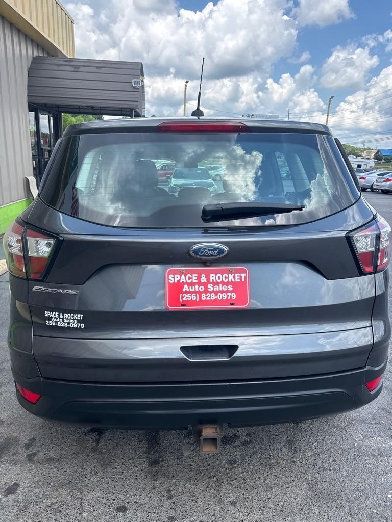 Ford Escape S 2018