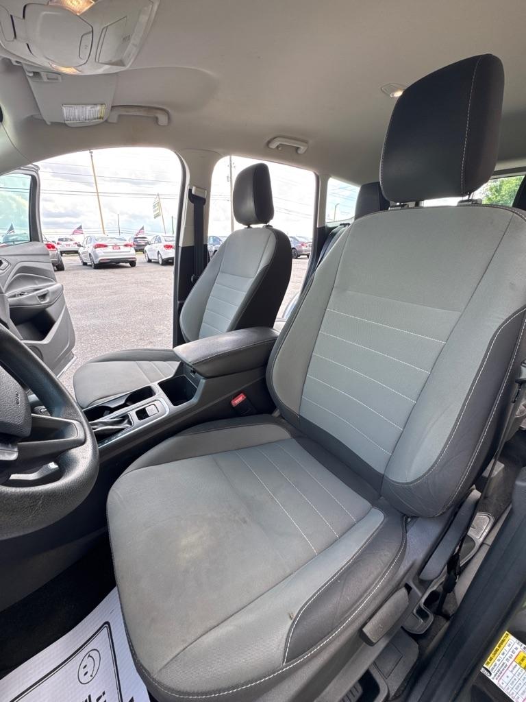 Ford Escape S 2018