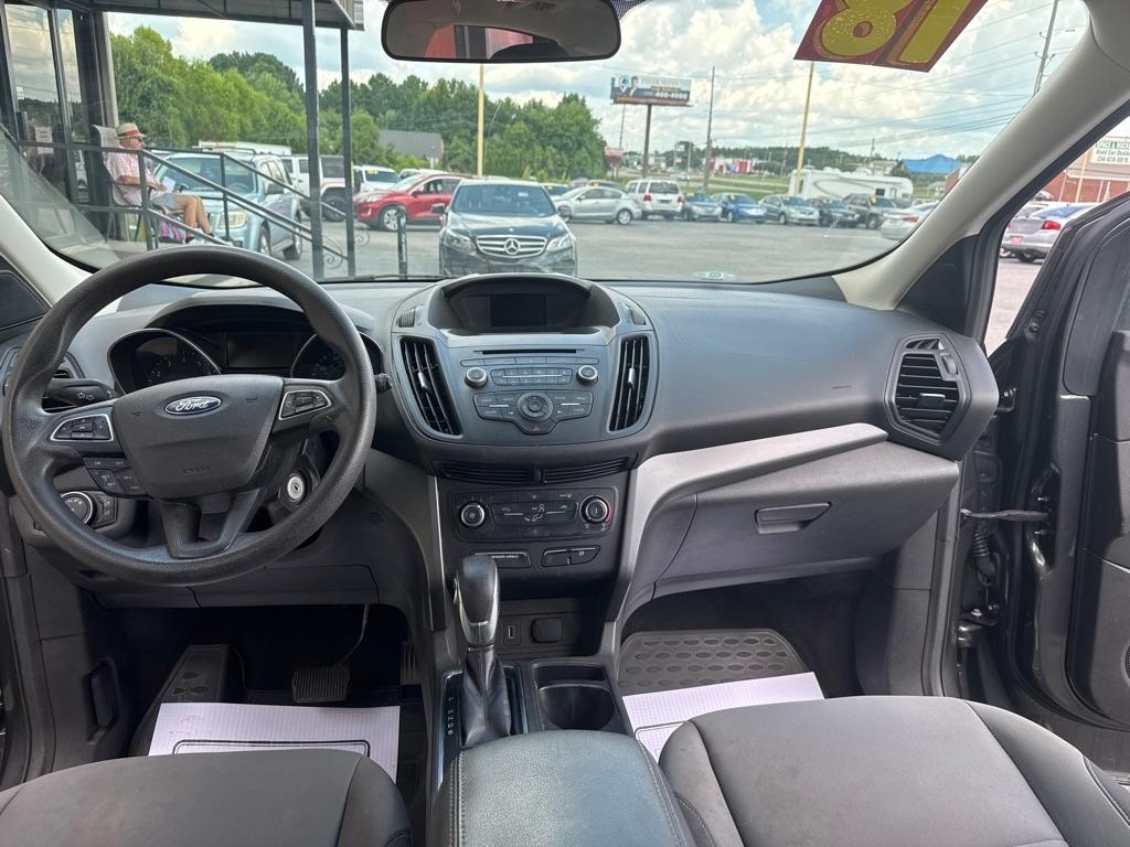 Ford Escape S 2018
