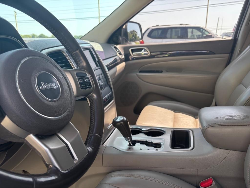 Jeep Grand Cherokee  2011