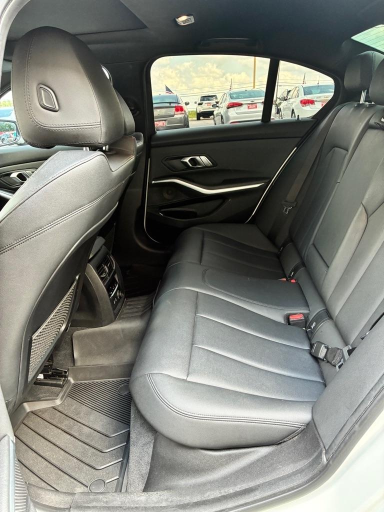 BMW 3-Series  2019