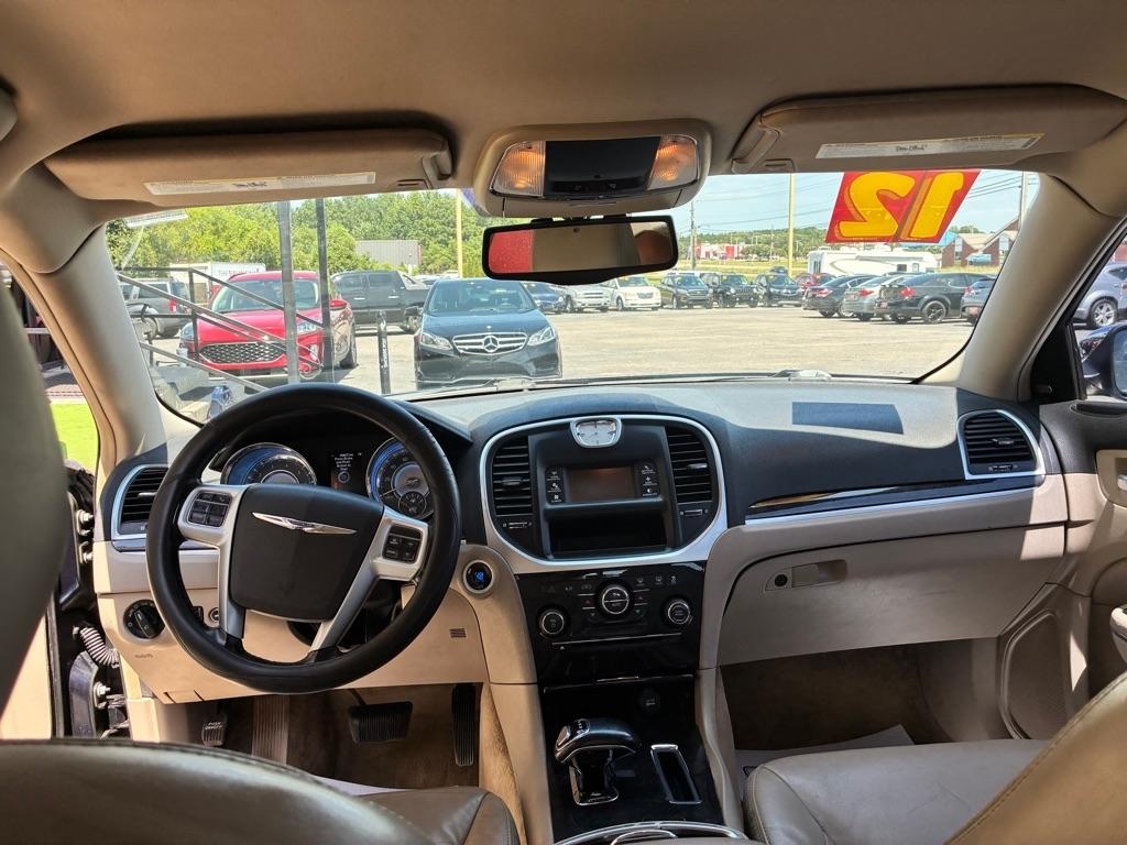 Chrysler 300  2012