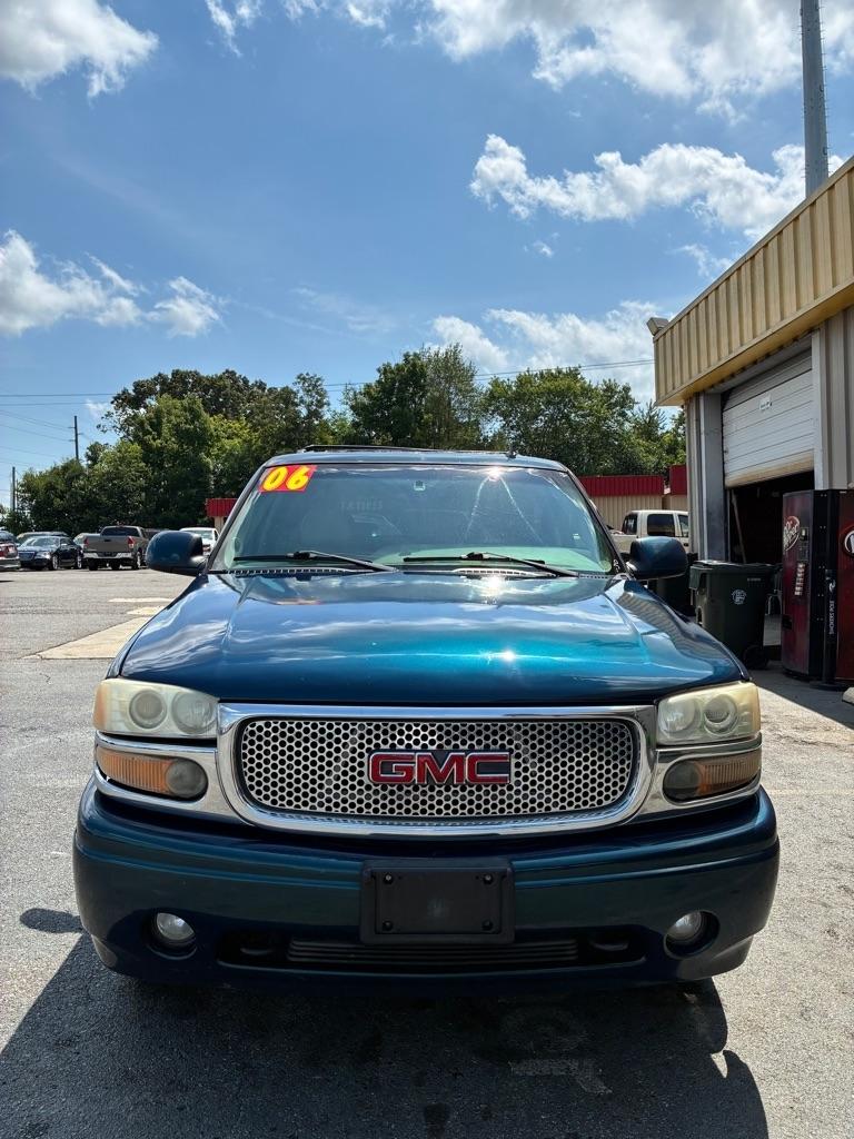GMC Yukon Denali  2006