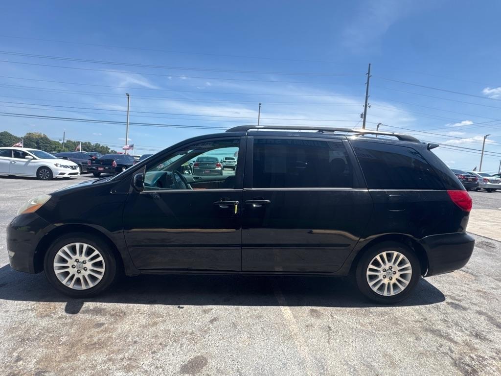 Toyota Sienna  2008