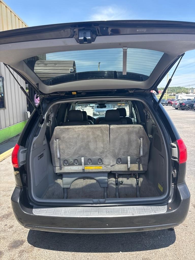 Toyota Sienna  2008