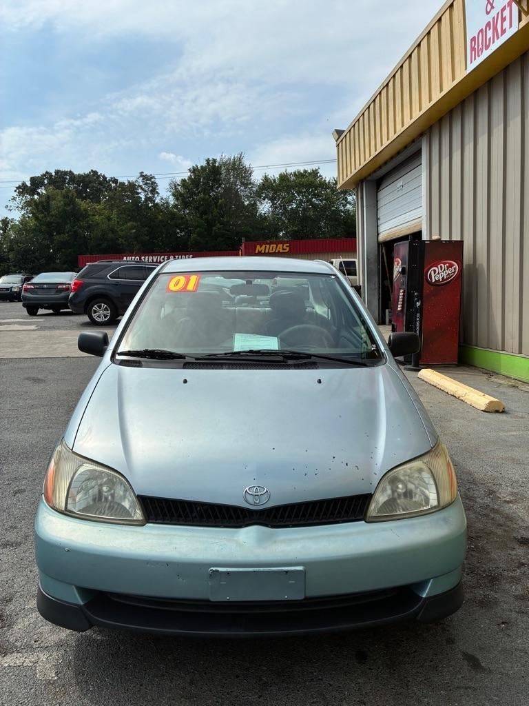 Toyota ECHO  2001